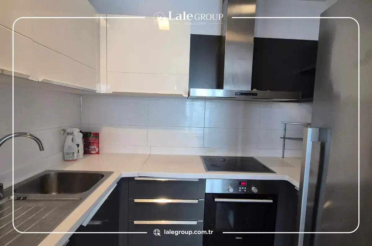 تصميم عصري للمطابخ في شقة 1+2 للبيع في مول اوف اسطنبول